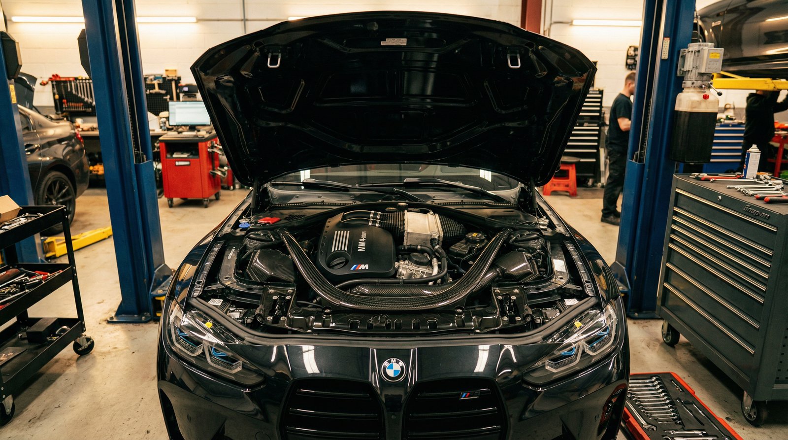 抖阴发动机改装视频